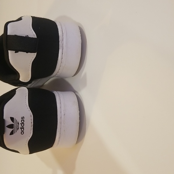 Adidas Kids Black and White Sneakers - Picture 8 of 10